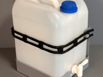 Jerrycan 10L met houder en aan onderzijde een kraan