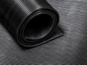 Antislip matten, 5 stuks t.b.v. multiplex kast type B